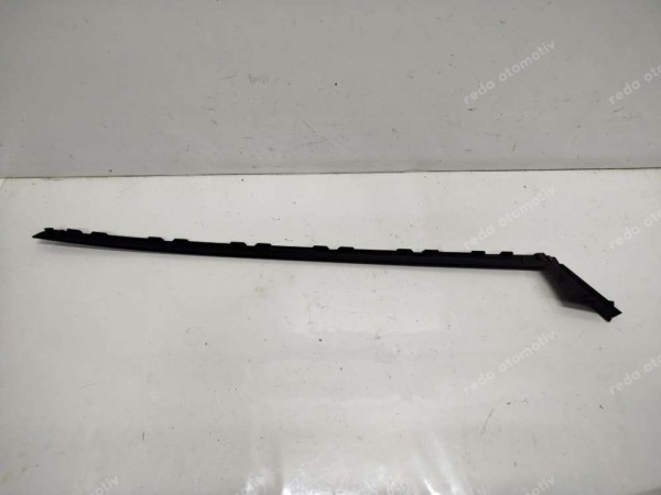 Hyundai Bayon İ20 Ön Cam Sağ Çıtası 86141-Q0000 SP YP (BA110)
