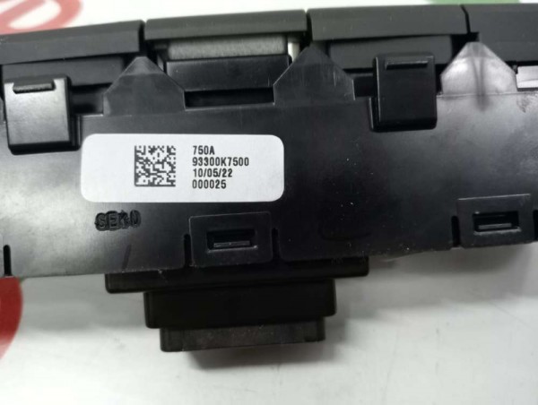 Hyundai İ10 Kontrol Düğmeleri 93300-K7500 RHD SP YP [B-C-120]