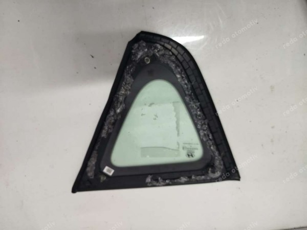 Hyundai Bayon Sol Arka Kelebek Küstod Camı 87810-Q0710 SP YP (LC125)