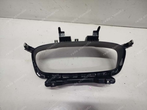 Renault Megane 4 Faz 2 Siperlik Torpido Alt Kaplama Plastiği 682645433R YP (BE110)