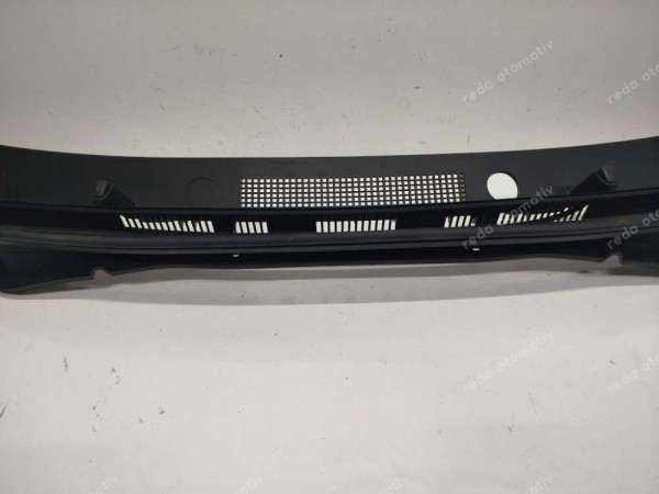 Hyundai Bayon İ20 Ön Cam Alt Izgarası 86150-Q0100 SP YP (MB130)
