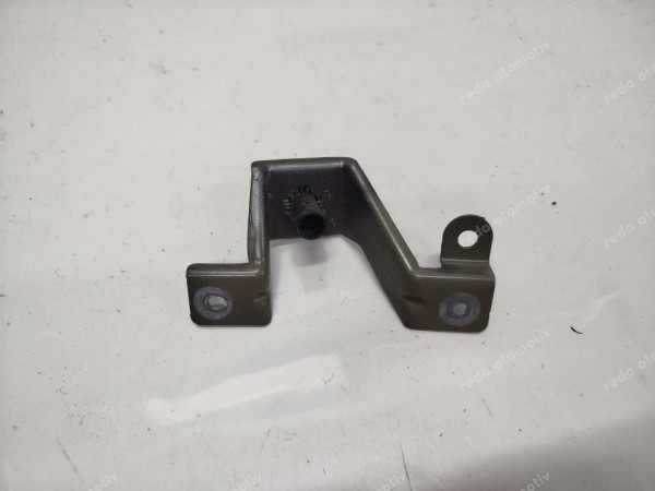 Renault Clio 5 Sağ Ön Çamurluk Bağlantı Braketi 631429156R SP (EB120)