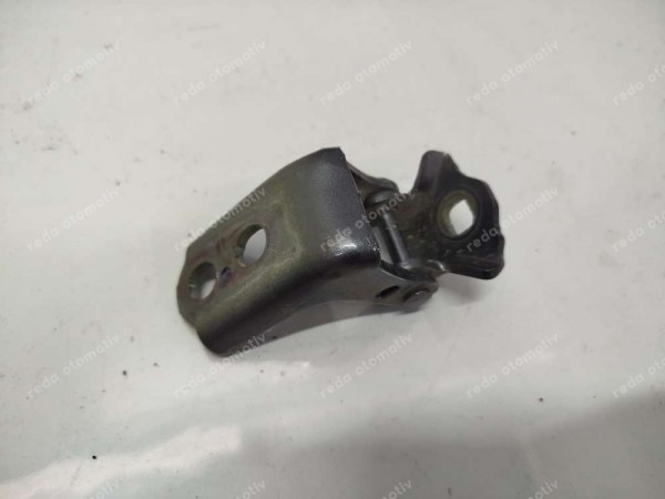Renault Clio 5 Sol Arka Kapı Alt Menteşesi 804007836R SP (BF120)