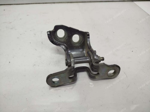 Renault Clio 5 Sağ Arka Kapı Üst Menteşesi 804007332R SP (BF120)