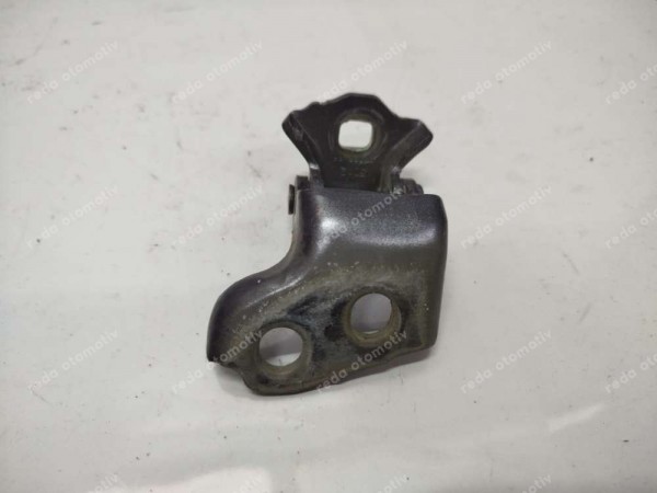 Renault Clio 5 Sağ Ön Kapı Alt Menteşesi 804007221R SP (BF120)