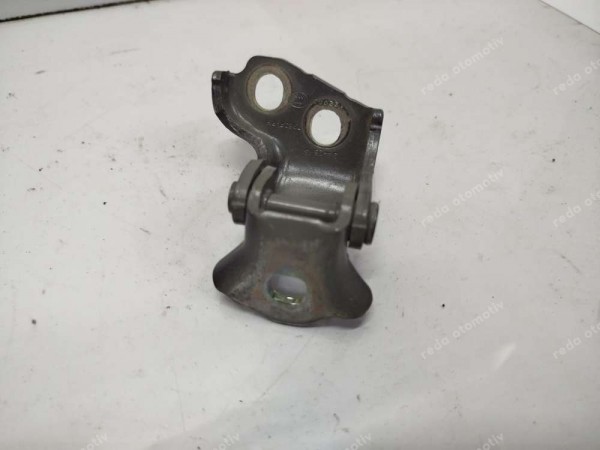 Renault Clio 5 Sağ Ön Kapı Alt Menteşesi 804007221R SP (BF120)