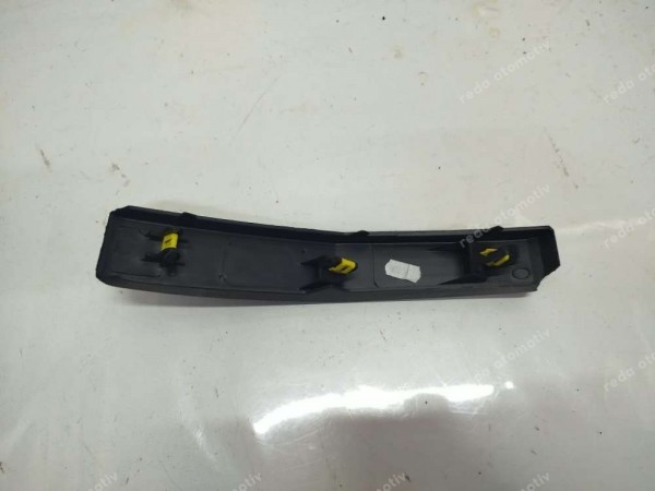 Renault Megane E-Tech Torpido Kapağı Yan Bakaliti Braketi 685223395R SP (EA111)
