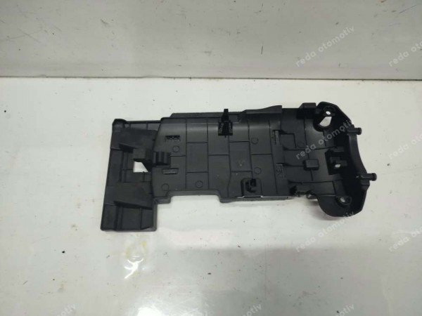 Renault Megane E-Tech Hava Filtresi Kutusu Braketi Direksiyon Alt Muhafaza Bağlantı Braketi 484B28100R SP (EA111)