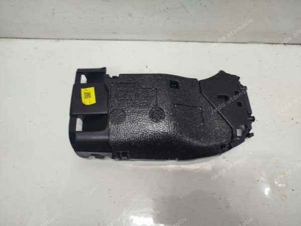 Renault Clio 5 Direksiyon Alt Muhafaza Bağlantı Braketi 484B21018R SP (EA111)