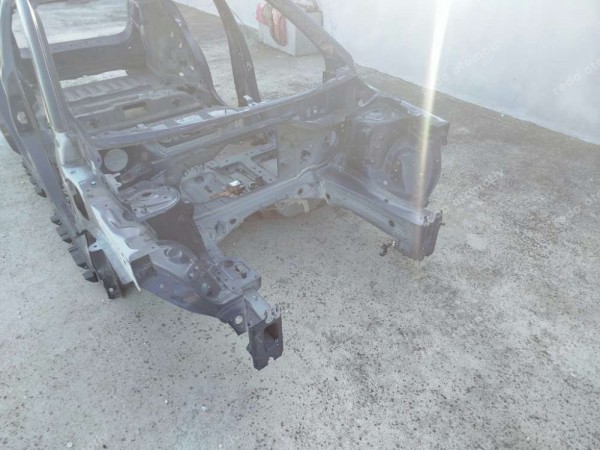 Renault Megane E-Tech Ön Şase Arka Çamurluk Kupa Komple SP