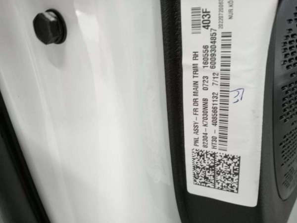 Hyundai İ10 2020> Sağ Ön Kapı Dolu RHD ( BEYAZ ) 76004-K7000 SP YP