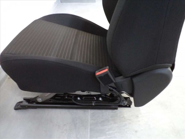 Hyundai İ20 Sağ Ön Koltuk Airbag Kemer Tokası Sağdan Direksiyon Sökme 88004-Q0060 B6B YP