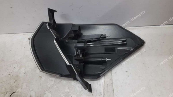 Nissan X-Trail Sağ Dış Stop Lambası 26554-4CA0A CP YS (FE120)