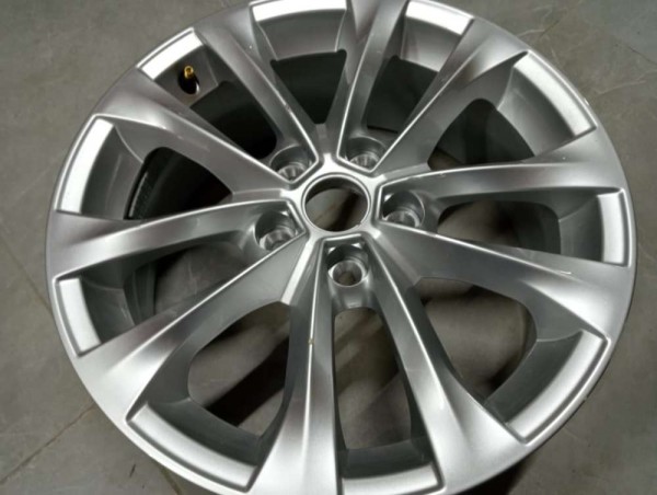 Renault Megane 4 17 İnç Alüminyum Jant CMS874 (7.0Jx17CH5-43) 5x114.3 403005049R Orjinal CP