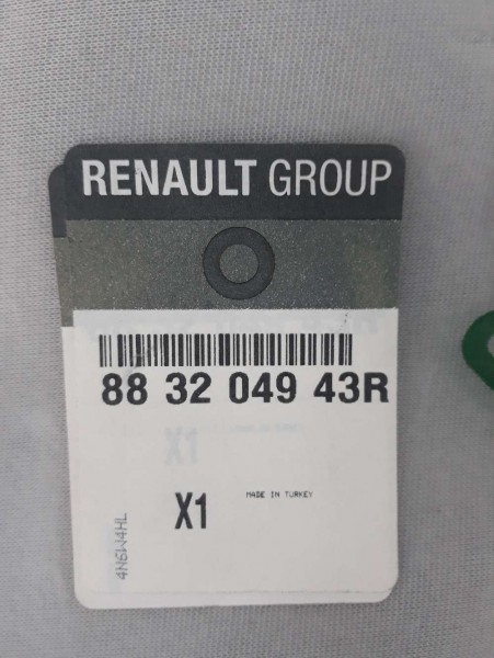Renault Fluence Arka Koltuk Minder Kılıfı Orj. YP 883204943R (A1-A140)