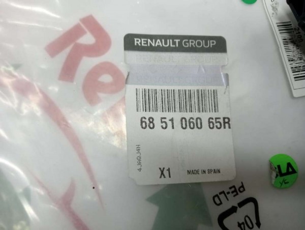 Renault Captur Üst Torpido Gözü Ve Kapağı Yuvası 00227631 YP [C-A-110]
