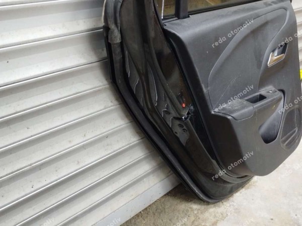Opel Corsa F Sol Arka Kapı Dolu (Siyah) 9837706080 SP HP (İC110)