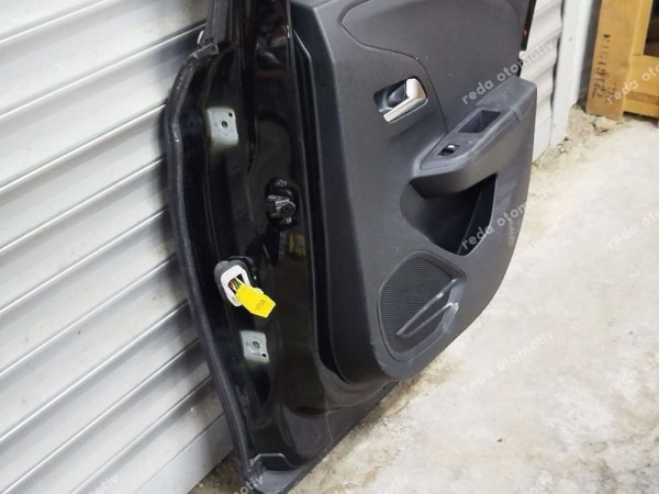 Opel Corsa F Sağ Arka Kapı Dolu (Siyah) 9837705980 SP HP (İC110)