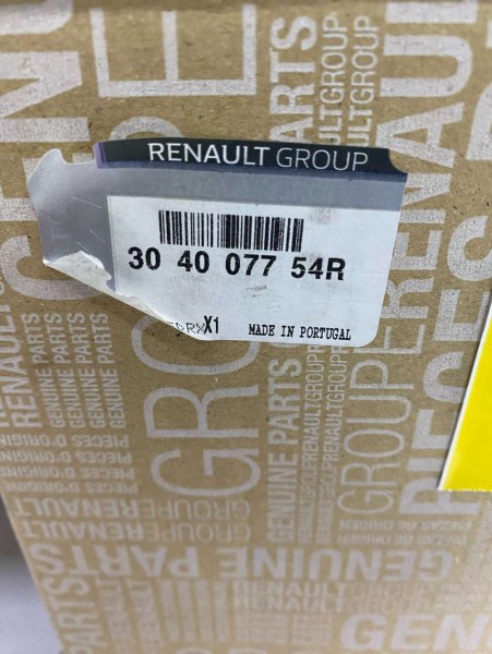Renault Clio 4 Debriyaj Karteri 304007754R YP