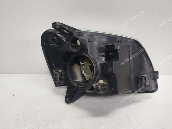 Peugeot Partner Berlingo Sağ Far 9644151180 YS CP (GB120)