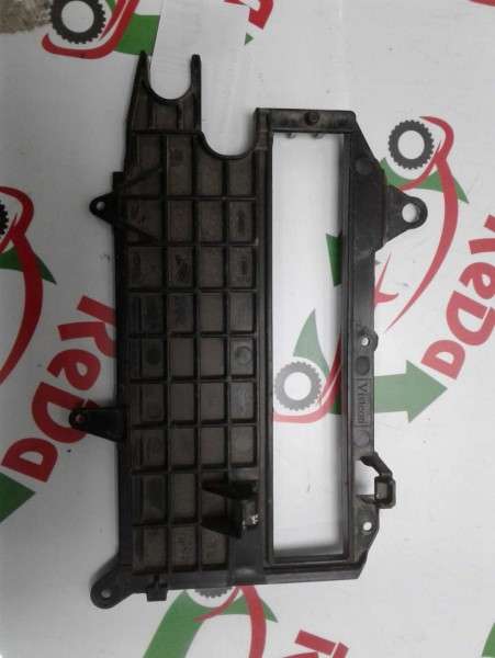 Ford Focus3 Isıtıcı Kutusu Trim Plastik Kapak AMFH-19D672-9180-2 CP