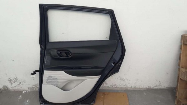 Hyundai Bayon Sağ Arka Kapı 76704-Q0400 SP YP