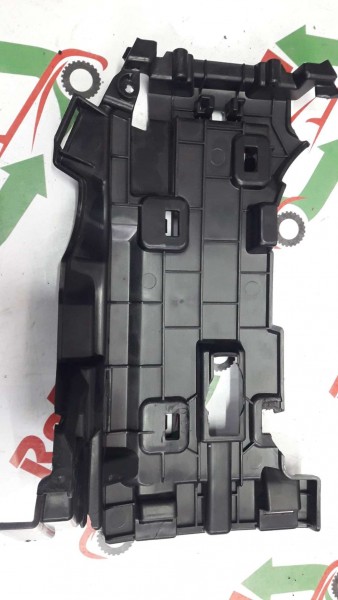 Renault Taliant Dacia Jogger Direksiyon Alt Bakalit Kapağı 684706494R 684706067R HP CP