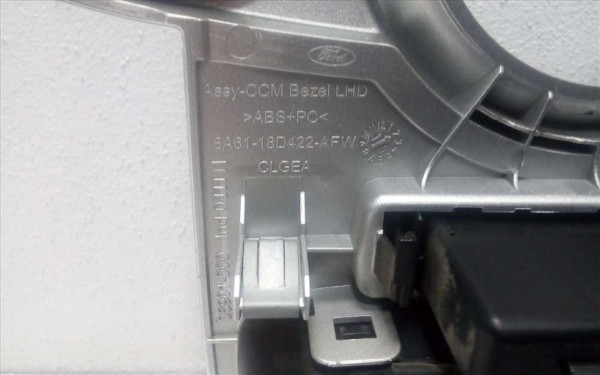 Ford Fiesta Panel Gösterge Klima Kumanda Çerçevesi Gümüş Parlak 8A61-18D422-A CP [C-A-130]