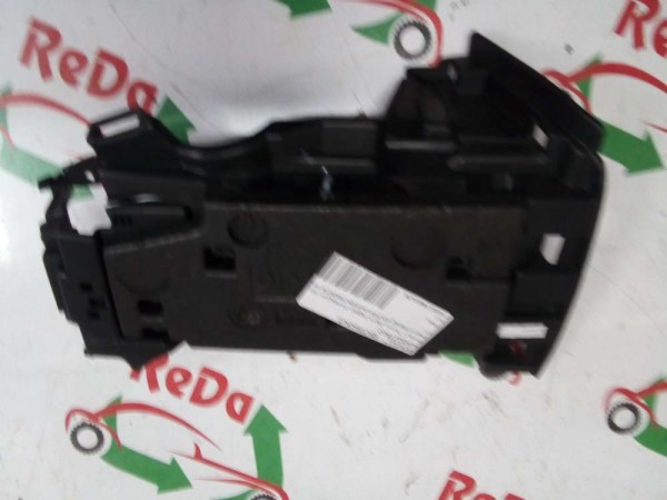 Renault Taliant Dacia Jogger Direksiyon Alt Bakalit Kapağı 684706494R 684706067R HP CP