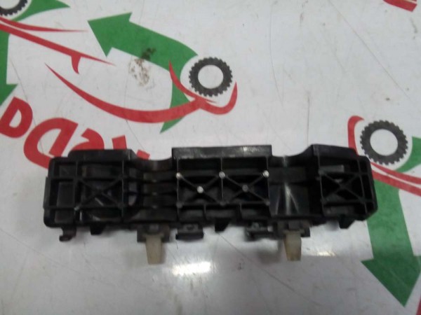 Hyundai İ20 Tampon Braketi Sağ 86515-C8000 CP