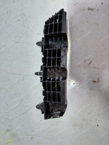 Hyundai İ10 Ön Tampon Sol Yan Bağlantı Braketi 86651-K7000 SP YP (BA-110)