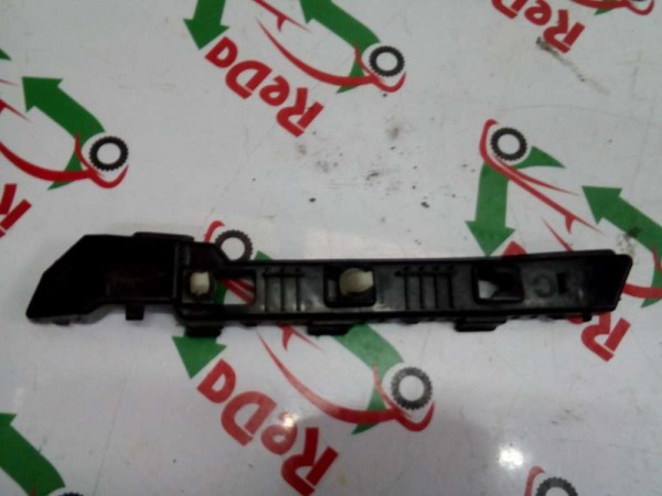 Hyundai i20 Ön Sol Tampon Braketi 86513-C8000  CP