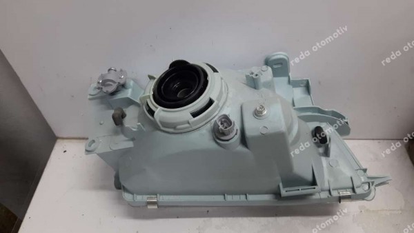 Toyota Corona Sol Ön Far Lambası 81150-2B600 YS YP 8FD120)