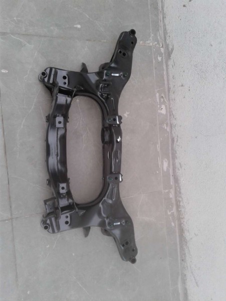 Nissan Qashqai Renault Kadjar Arka Beşik Travers Dingil 55400JD61A YP