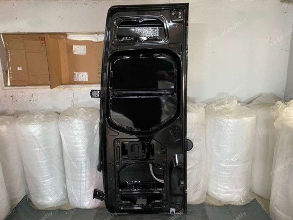 Mercedes Sprinter Sağ Arka Bagaj Kapısı