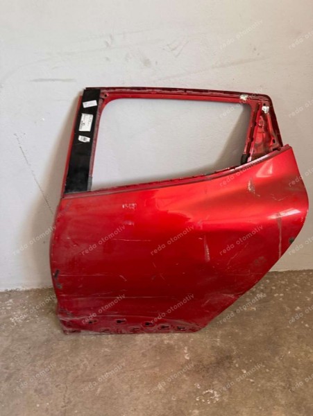 Renault Clio 5 Sağ Arka Kapı