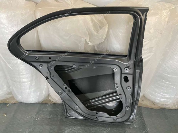 Mercedes A Serisi W177 Sol Arka Kapı