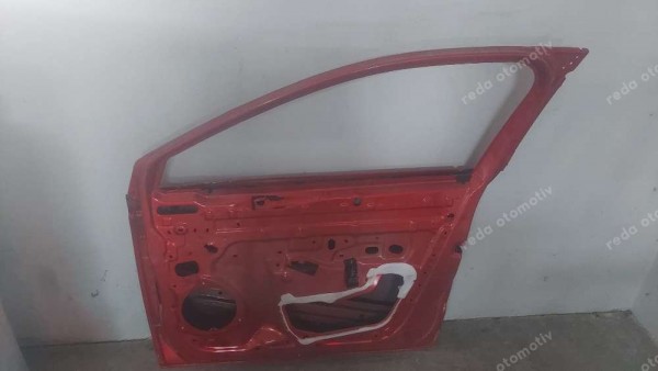 Renault Clio 5 Sağ Ön Kapı