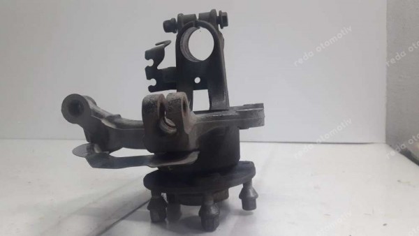 Renault Megane 4 1.5DCİ Otomatik Sol Ön Aks Taşıyıcı 400157901R 400158307R CP