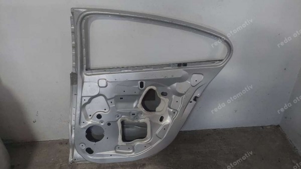 Renault Fluence Sağ Arka Kapı