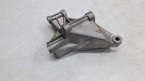 Renault  Thalia-Clio-Symboll Sarj Dinamo Ayağı / Alternatör Mesnedi  CA R11TXE-21TSE  RENAULT 11 FLASH 7700746097 YP (AC-120)