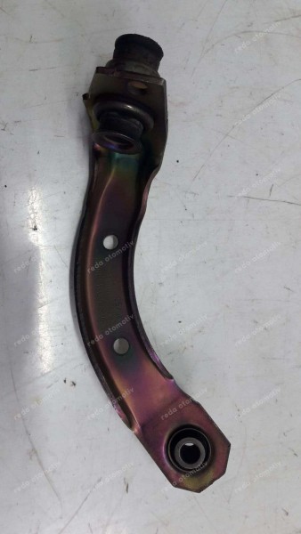 Renault Megane2 Beşik Tespit Sağ Parça 8200197452 YP (AC-120)