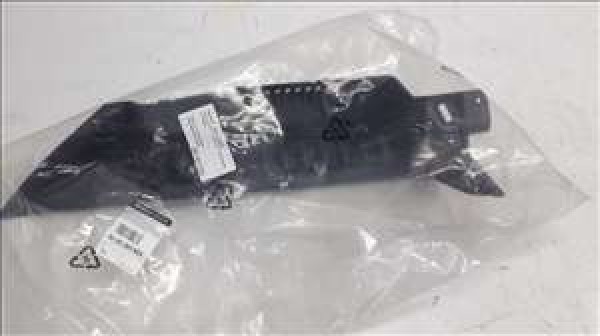 Renault Clio3 Sağ Sabit Raf 8200293825 YP