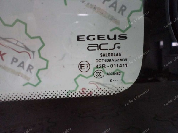 Renault Trafic 3 Vivaro Sol Yan Panel Açılır Cam Orj 823015676R YP (LC-150)