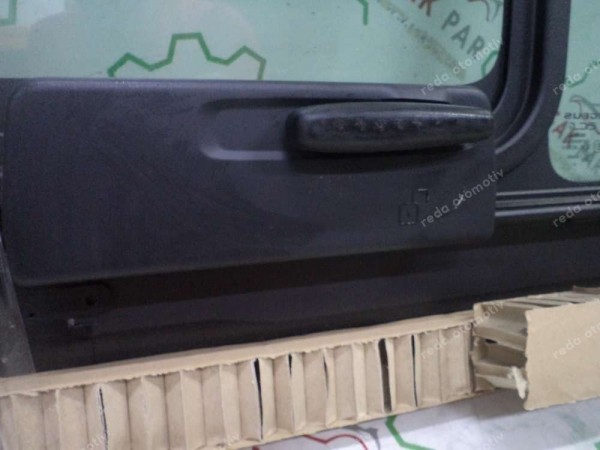 Renault Trafic 3 Vivaro Sol Yan Panel Açılır Cam Orj 823015676R YP (LC-150)