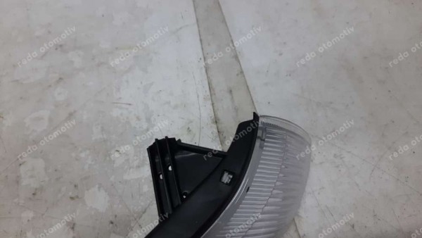 Toyota Corolla Sağ Sinyal Lambası 81610-12580 HP YS YP (FD131)