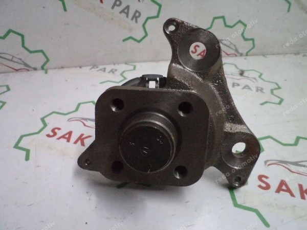 Renault Clio 3 Modüs Sağ Arka Aks Taşıyıcı 8200386064 CP (BI-120)