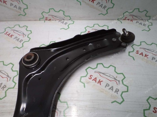 Renault Megane 3 Fluence Sağ Ön Salıncak 545009207R CP (AE-110)