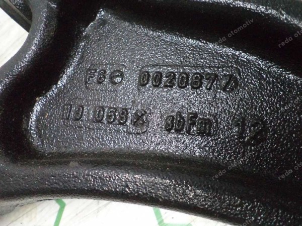 Renault Master 2 Sağ Salıncak Orjinal Sıfır 8200767825 YP (AE-110)