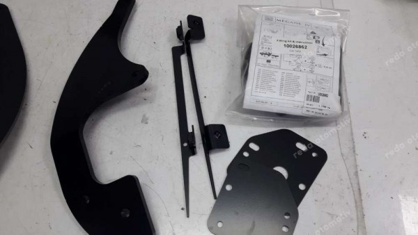 Renault Megane 4 Çeki Demiri Seti Orj. 8201636365 YP (AP-130)